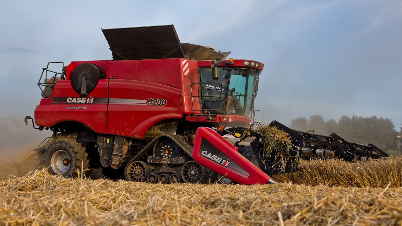 Case IH 9230 Trac Axial-Flow + MacDon 10,67m