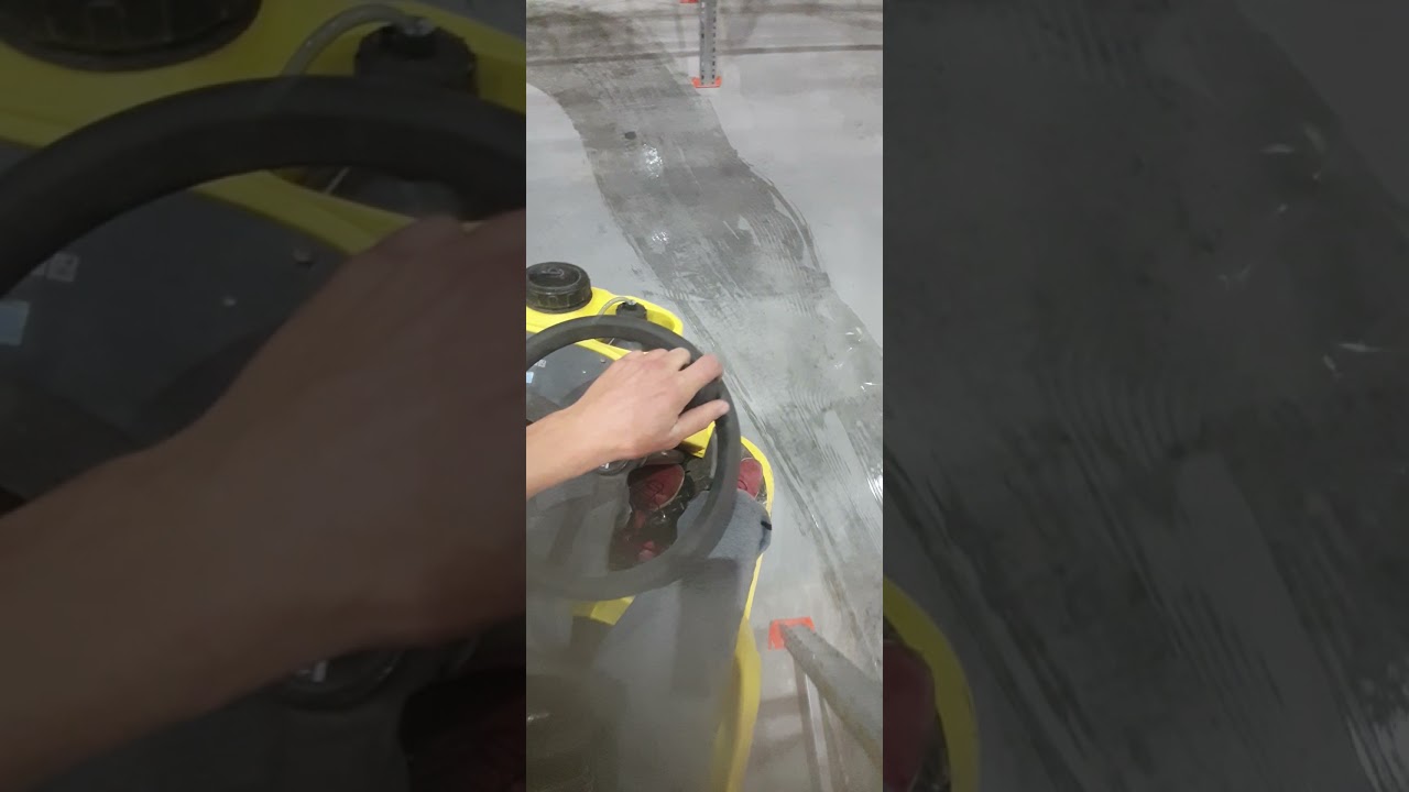 Quality Cleaning. Karcher B140r . уборка больших площадей.