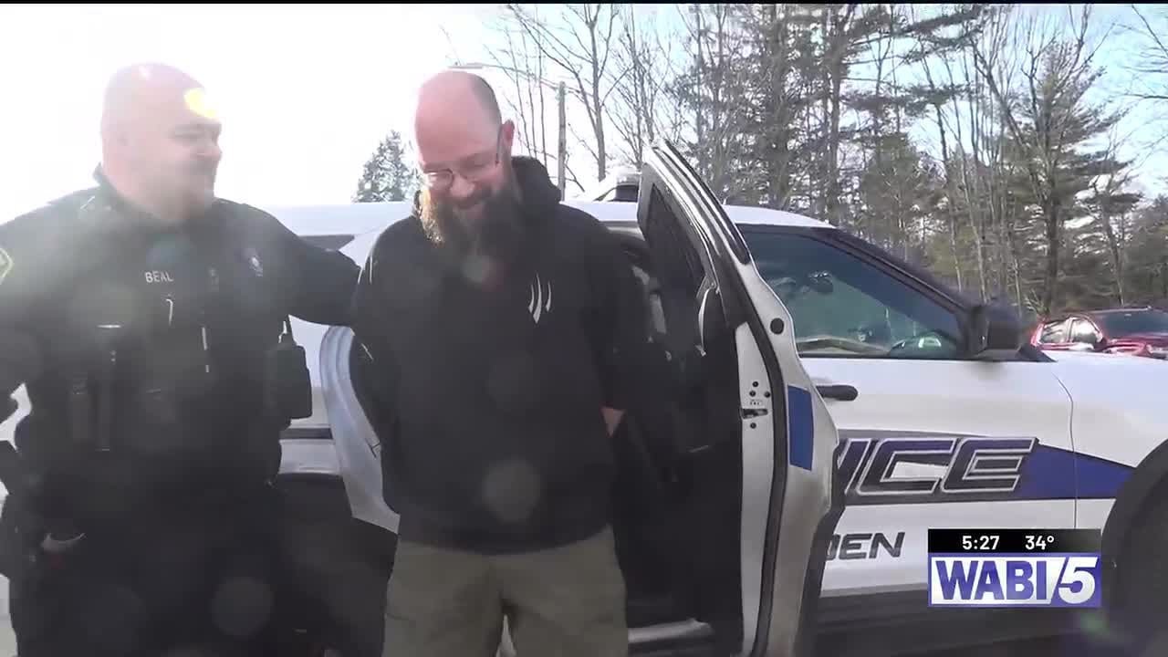 Holden area businesses make bail to benefit 25 Days of Kindness