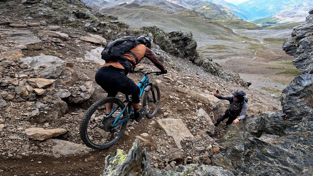 La frenata su terreno secco e sdrucciolevole