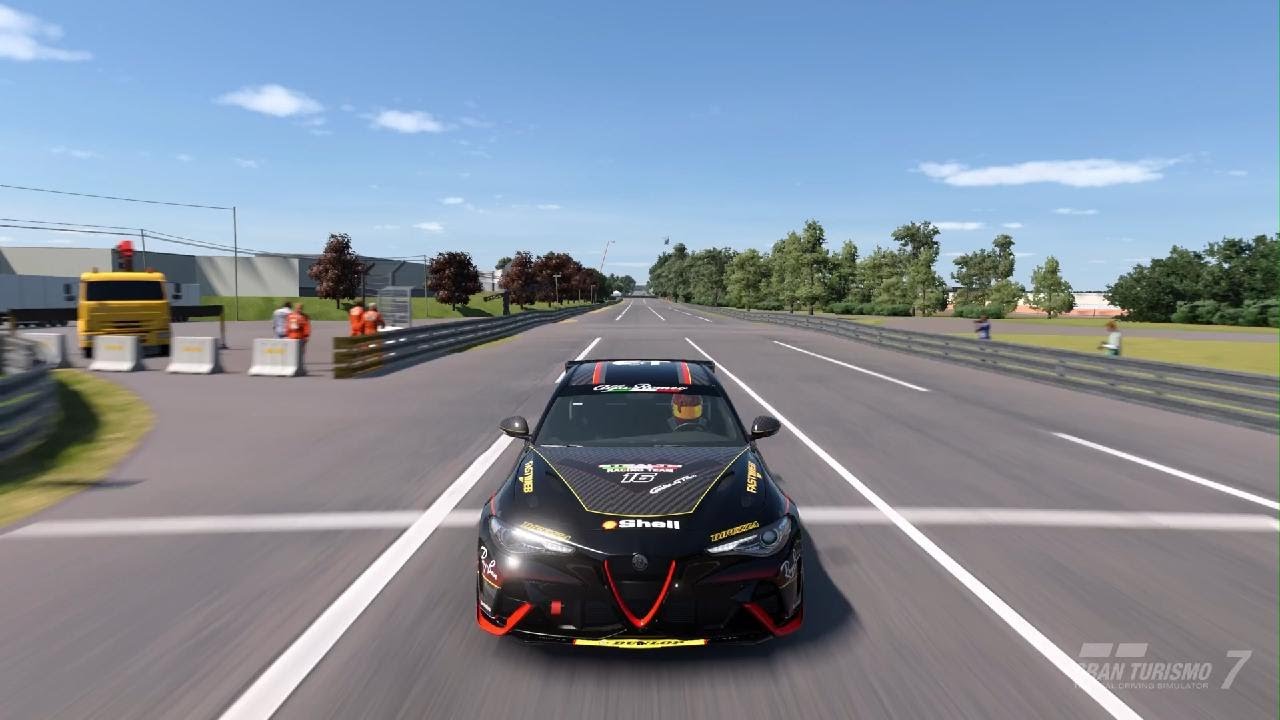 Alfa Guilia 24 hours off LE  MANS