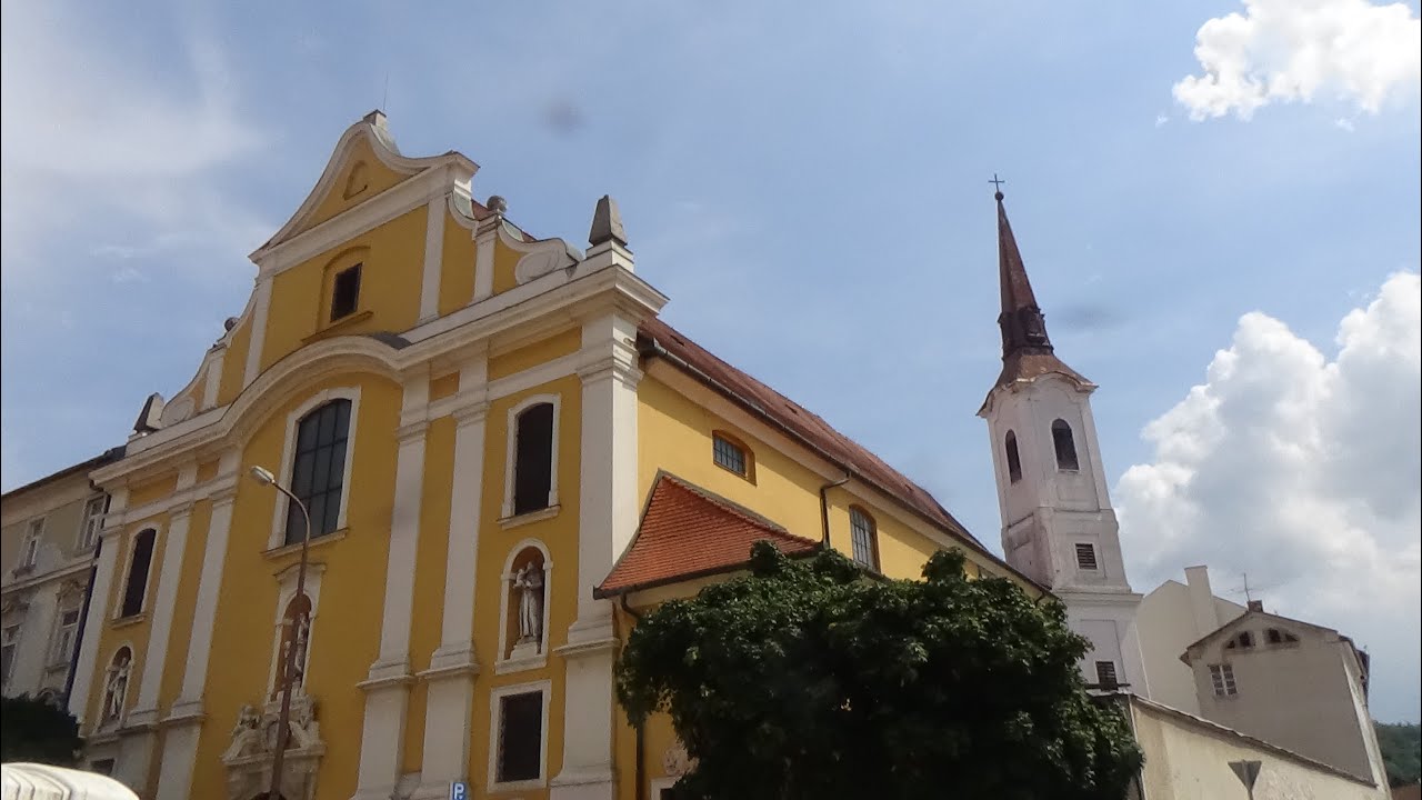 Esztergom(H) A Szent Anna Ferences templom harangjai/Glocken der katholischen Kirche