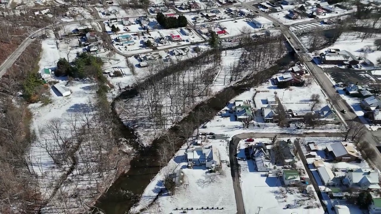 Wintry, windy Damascus Virginia
