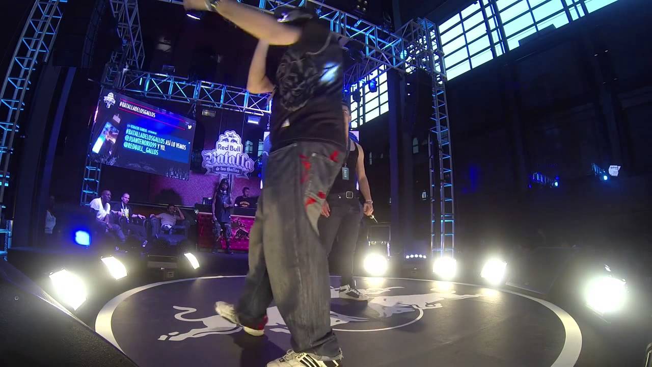 Neonath vs Reiro - Octavos - Bilbao - Red Bull Batalla de los Gallos 2014 (Oficial)