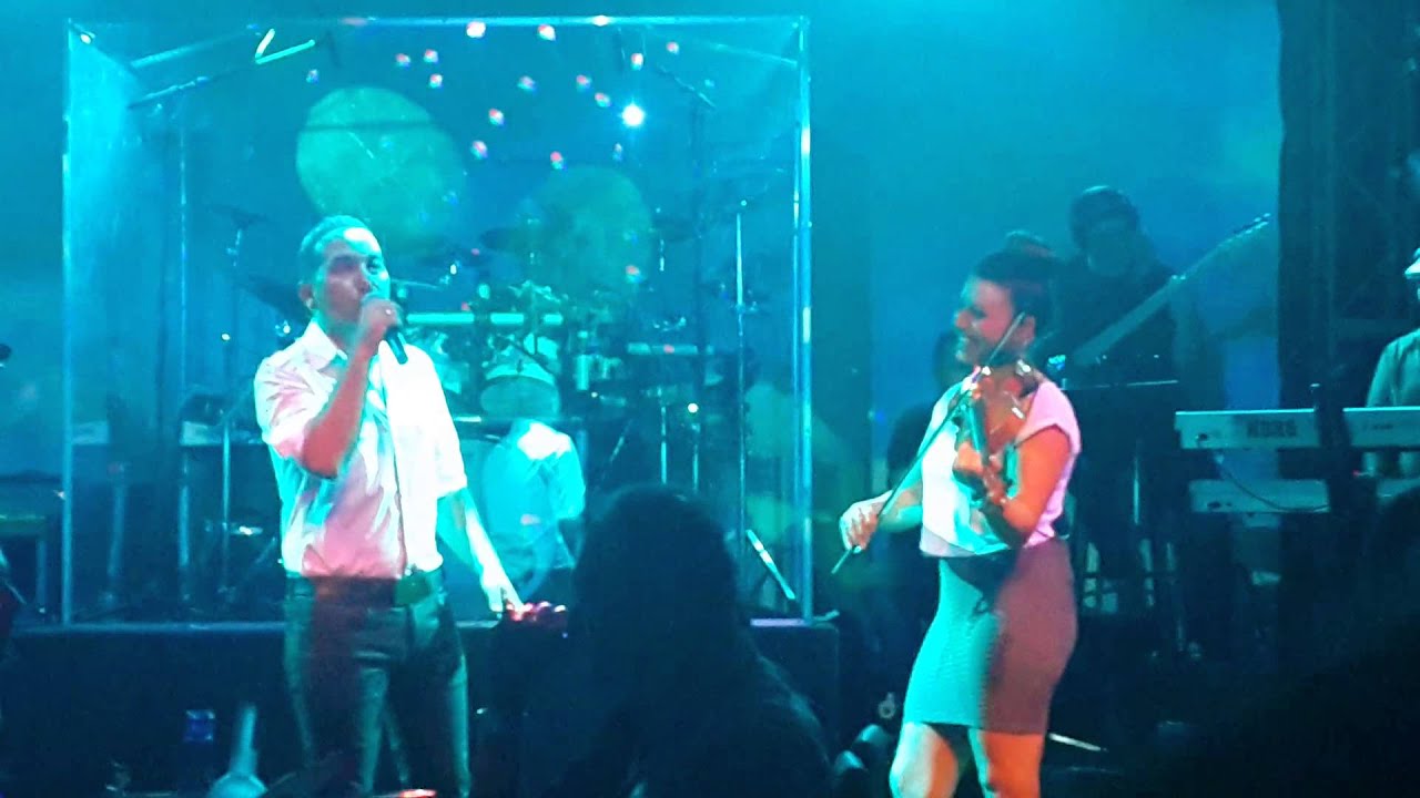 Theano Milides Ft. Adonis Lyras - Eixa Kapote Mia Agapi @ Kinisi Live 3/1/2015
