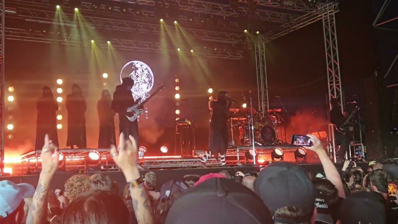 Sleep Token - The Offering live 