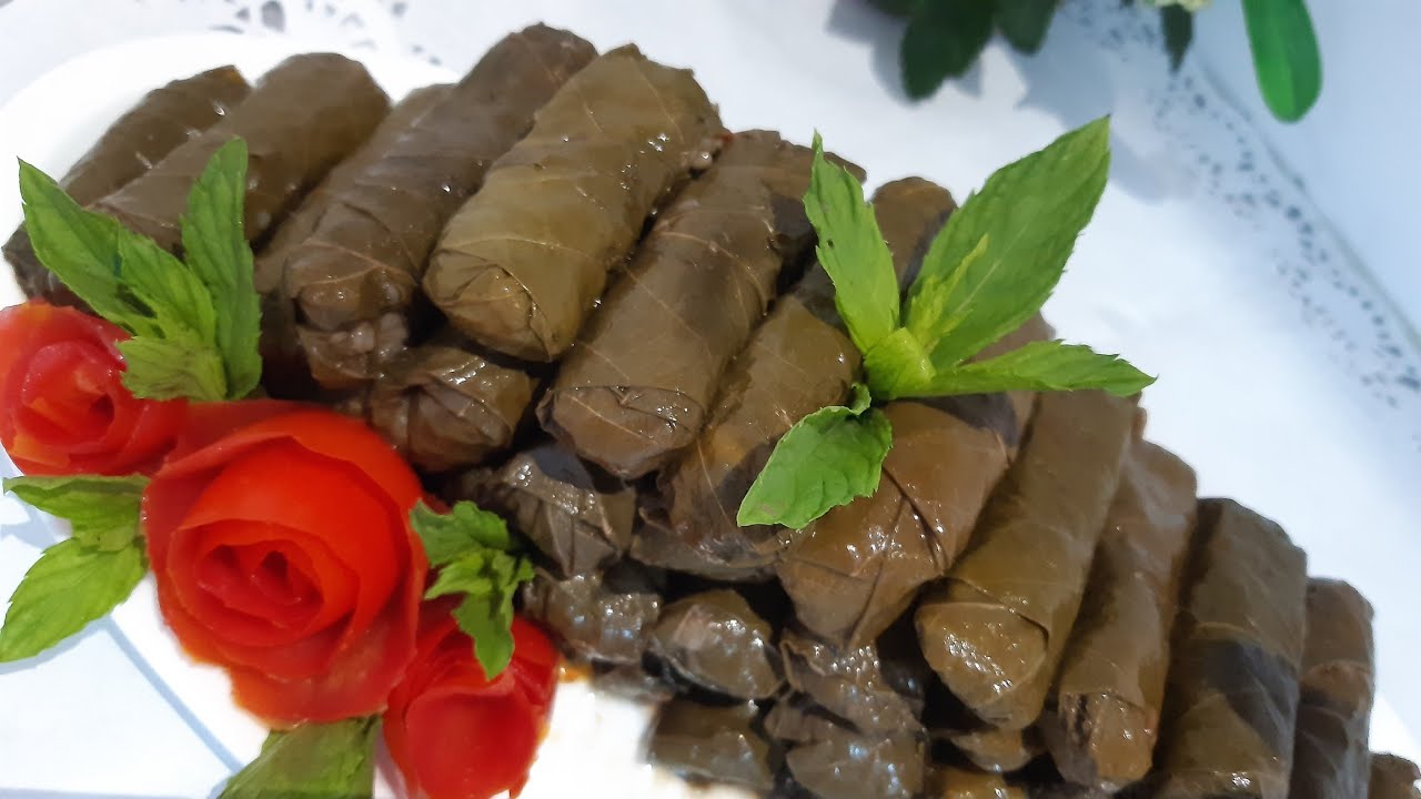 إذا بتحبها سارع لصنعها😍❤يالنجي ورق عنب بالحامض ودبس الرمان