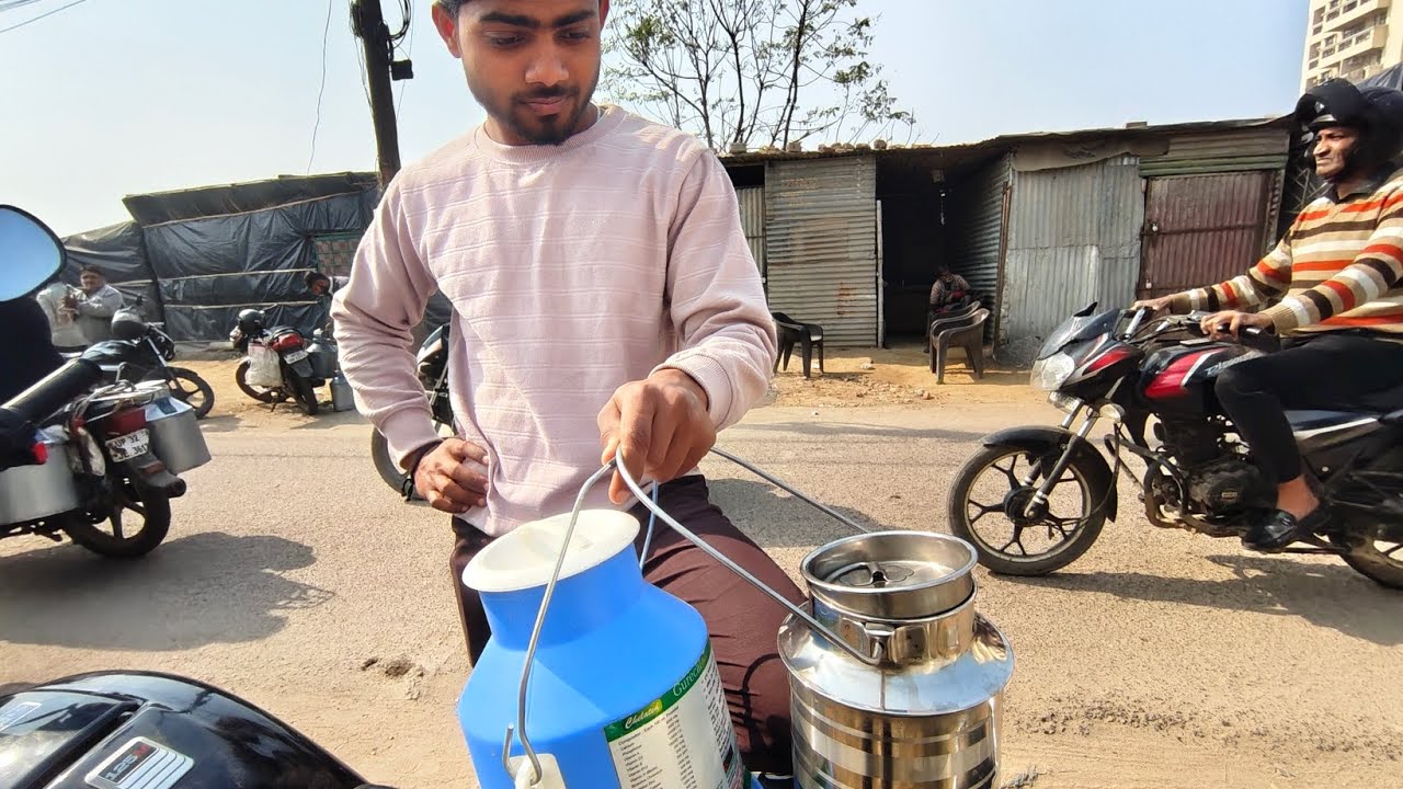 Pahli bar dudh bechna pada  😂 