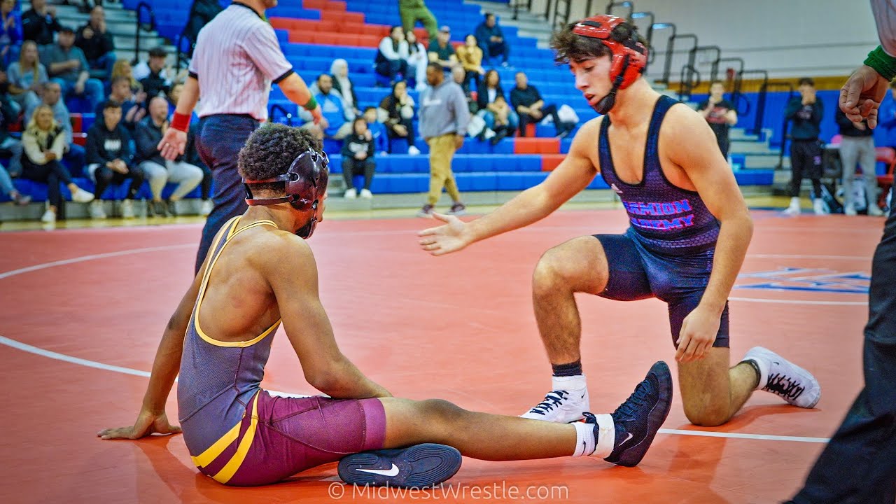 138 – Zach Stewart {G} of Marmion Academy IL vs. Justin Wardlow {R} of Lockport IL