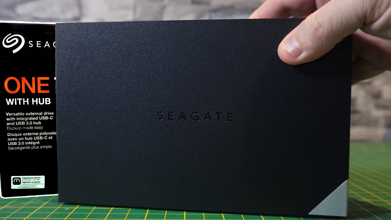 Распаковка Seagate One Touch 16 ТБ с концентратором и обзор