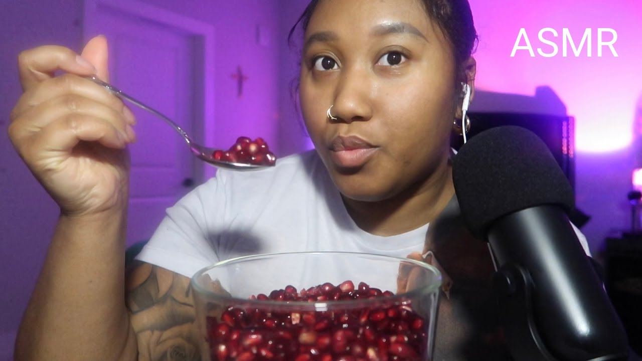 ASMR | Eating Pomegranate Seeds ❣️| Satisfying Crunch