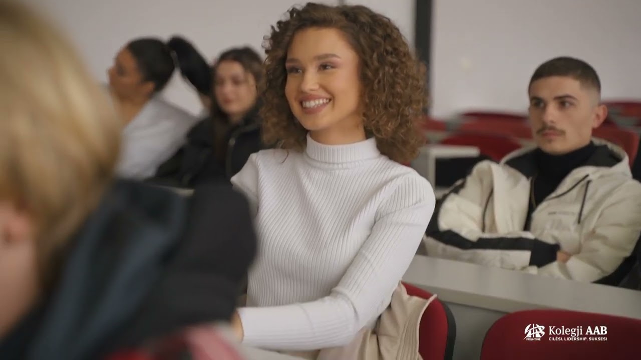 Kolegji AAB| 📌 Dita e një studenti të Fakultetit të Komunikimit Masiv - Gazetari në Kolegjin AAB 🏫 📚