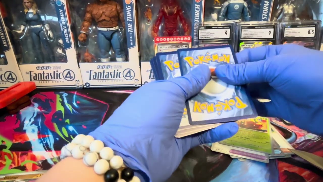 ￼OPENING THE Eevee SCARLET AND VIOLET PRISMATIC EVOLUTIONS SURPRISES BOX!