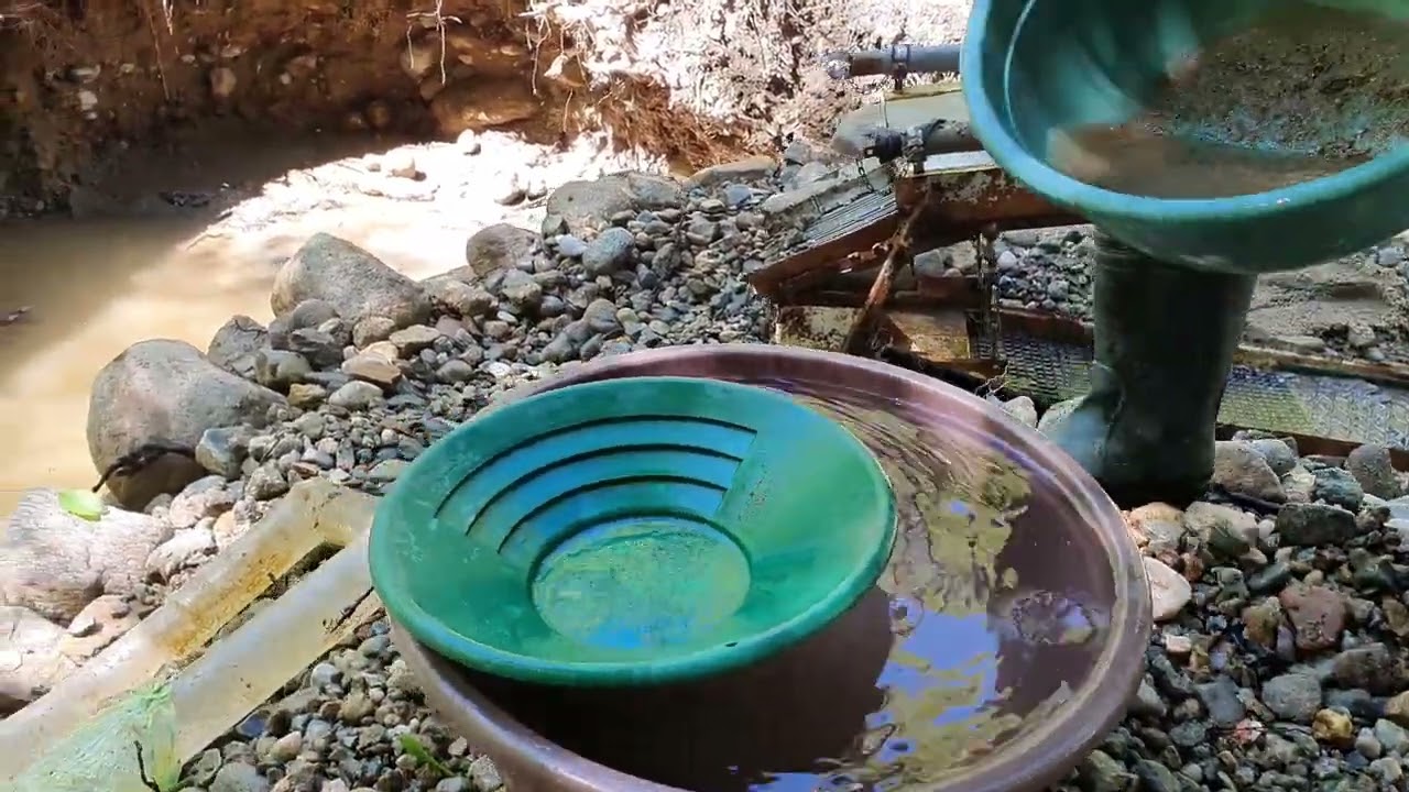 How Much GOLD Can You Actually Find In A Stream Today