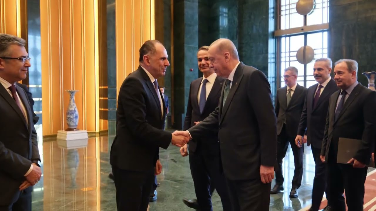 O Ερντογάν υποδέχεται τον Κ. Μητσοτάκη στην Aγκυρα