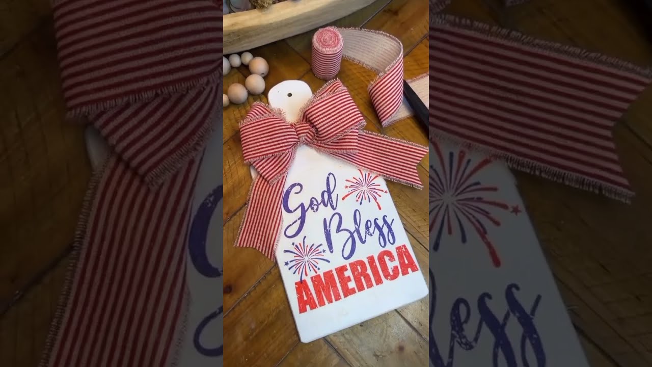 Patriotic cutting board Display