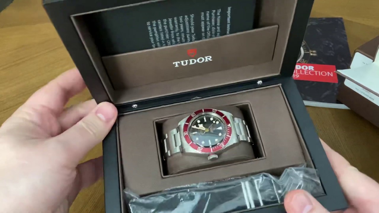 Tudor Black Bay Burgundy - ETA 79220 unboxing! - And why I purchased this instead of the Tudor GMT