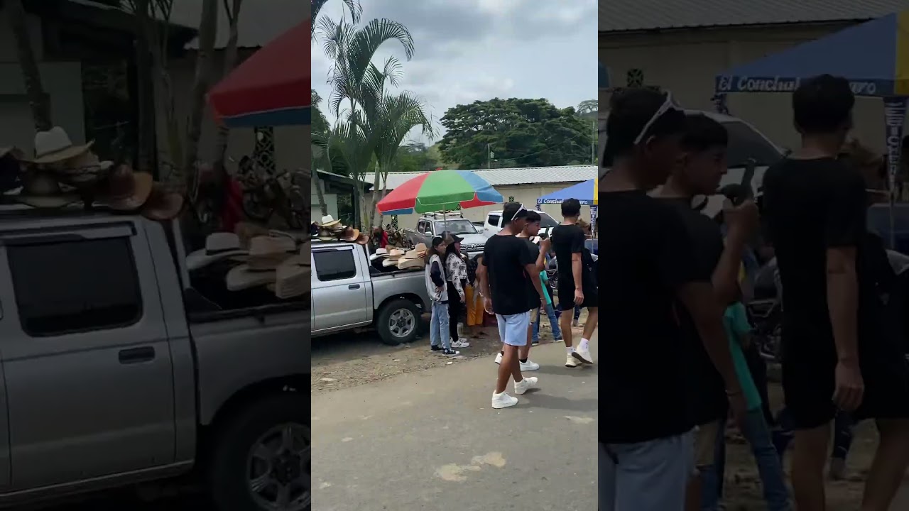 Desfiles en el campo de Manabí