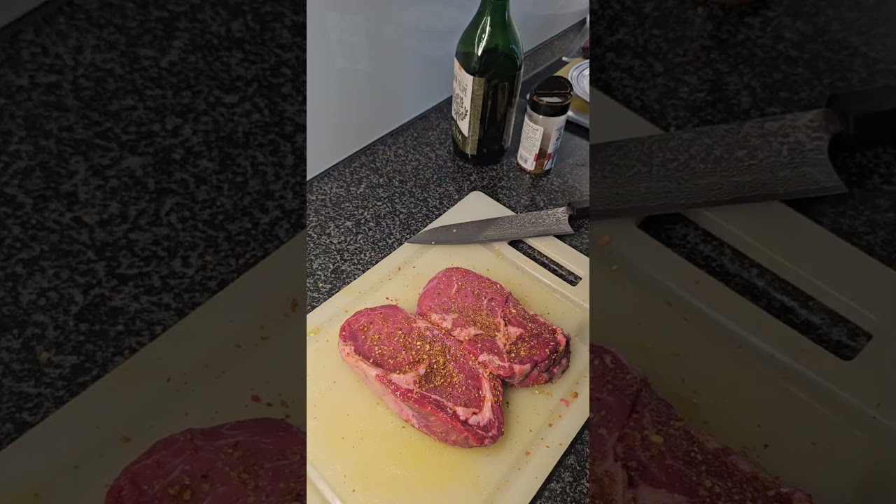 Black Angus Ribeye-Steak