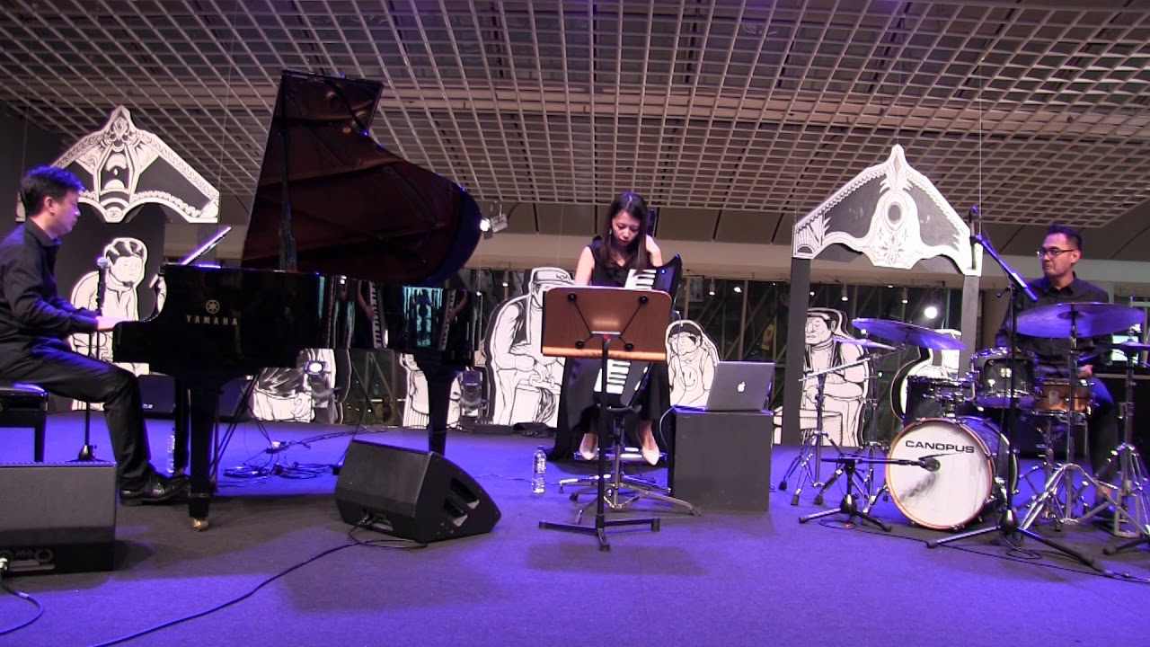 Mozart Symphony No. 40 - When Classical Meets Jazz - M.I.C. Trio