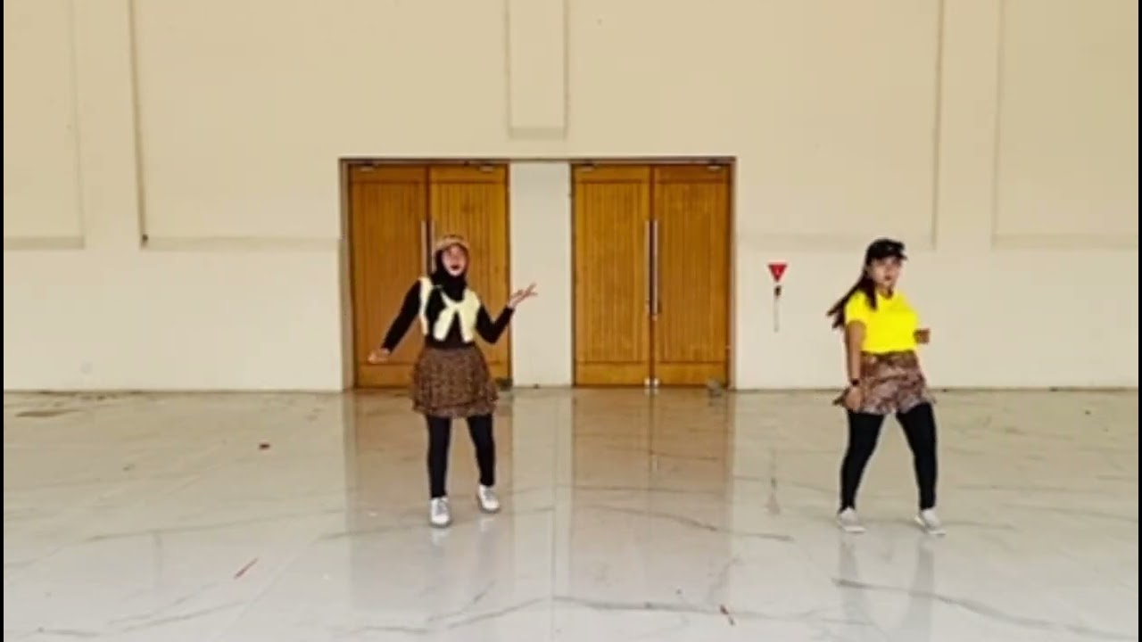 Baila Con La Ola Line Dance||Choreo:@sugenglinedance8732#linedance