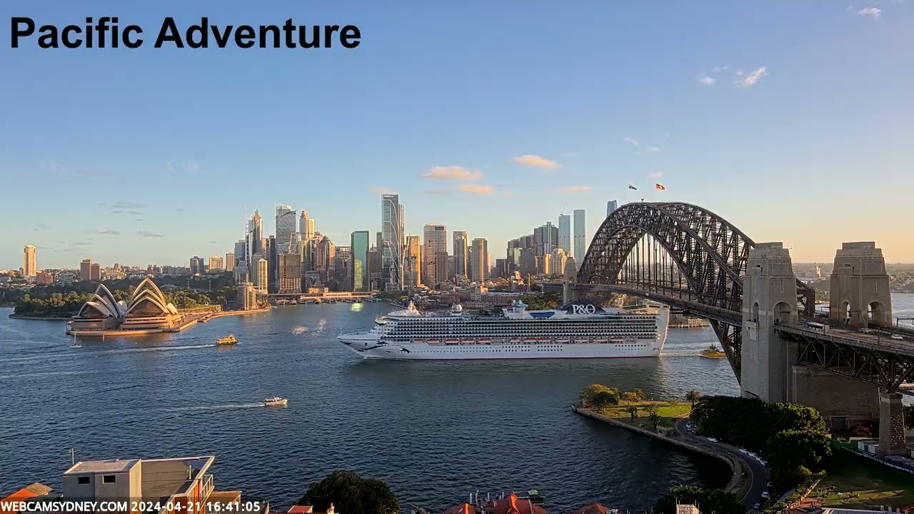 3 cruise ship departures from Sydney Harbour in an hour 21.04.24