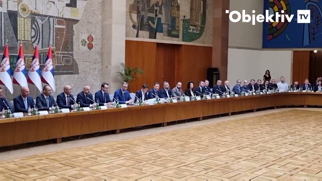 Predsednik Vučić na sastanku sa Srbima sa Kosova i Metohije
