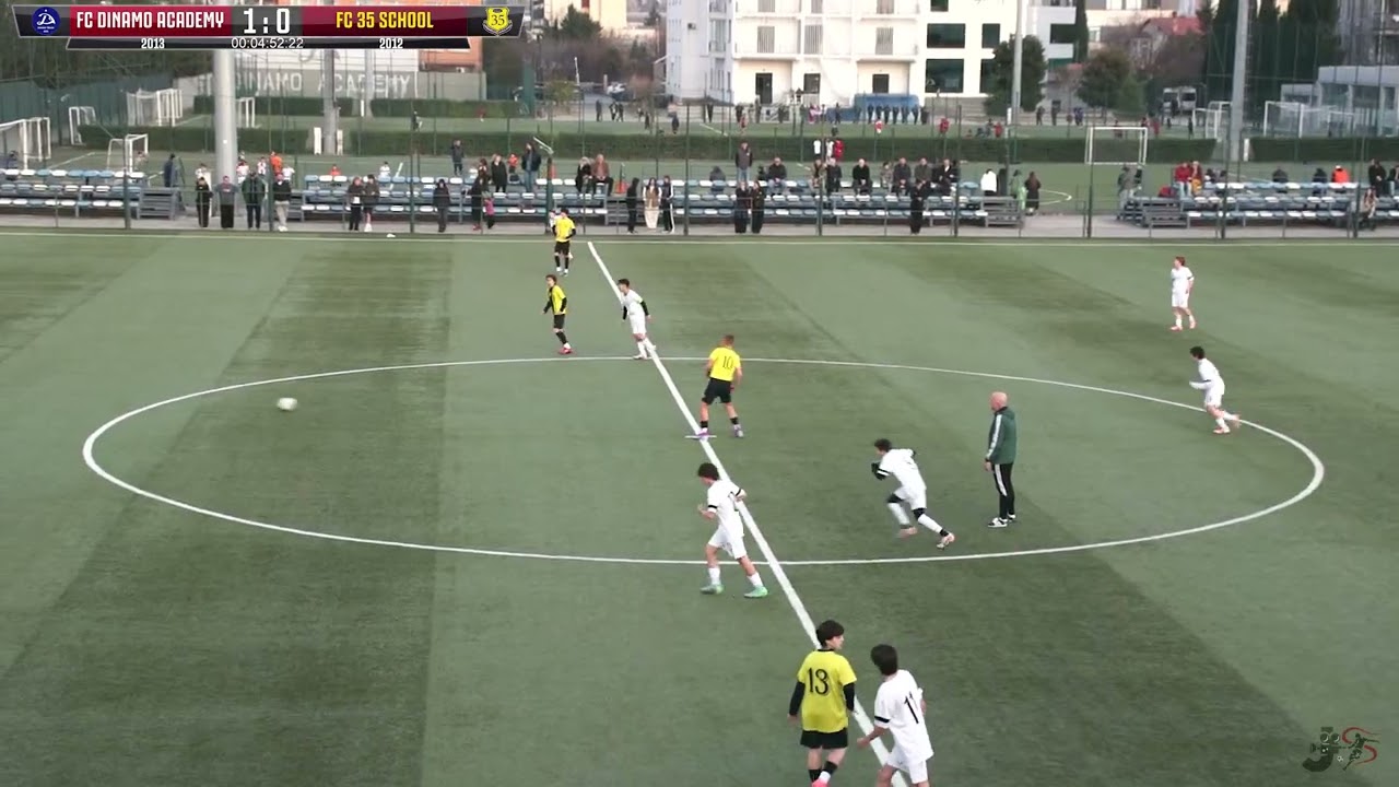 FC Dinamo Academy 2013   🆚   FC 35 School 2012