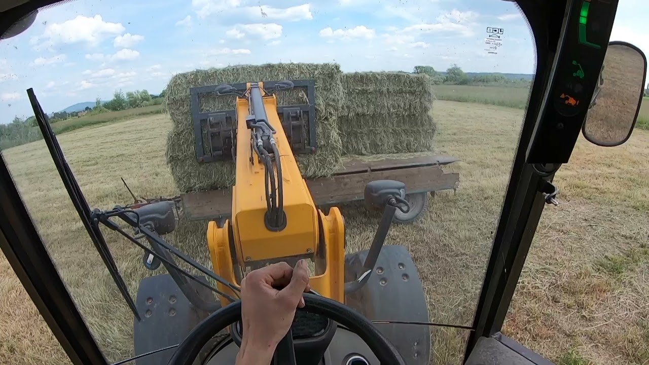 POV, UNCUT Heuballen sammeln JCB TM 220