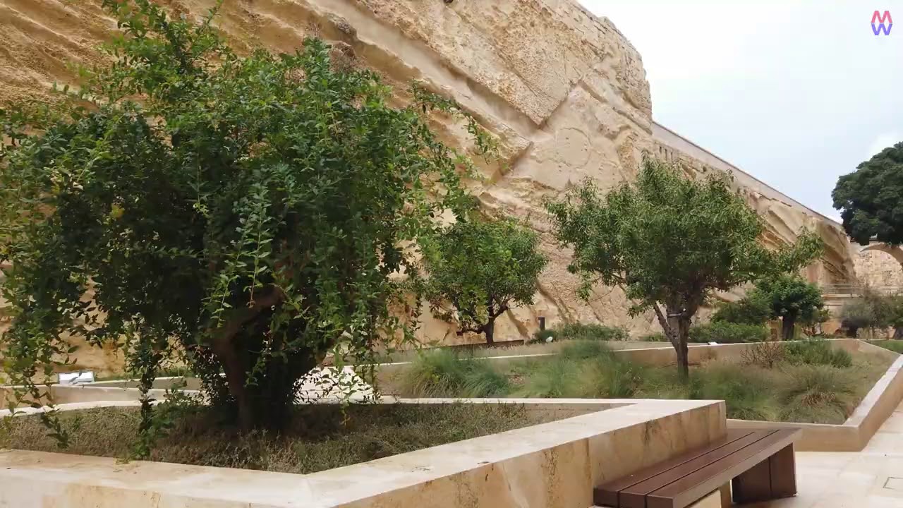 Valletta Ditch Garden - Gnien Laparelli