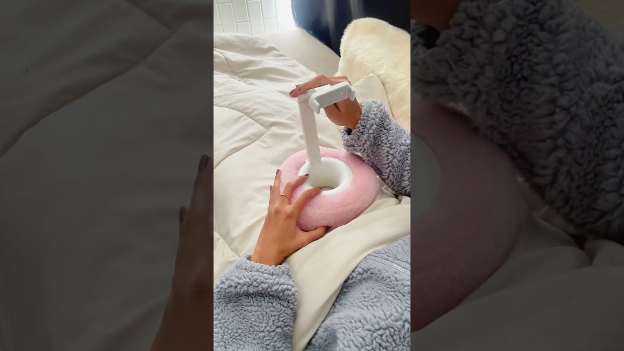 The comfiest way to hold your phone! 📱🛏️