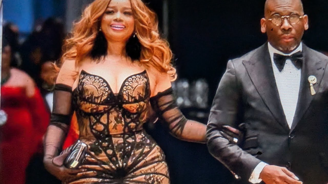 Пастор Джамал Брайт и его жена не стесняются в своих играх 🎮🎯 Семья 😭