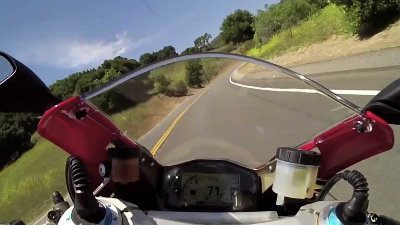 DUCATI 1199 PANIGALE S RIPPING THRU MULHOLLAND HWY