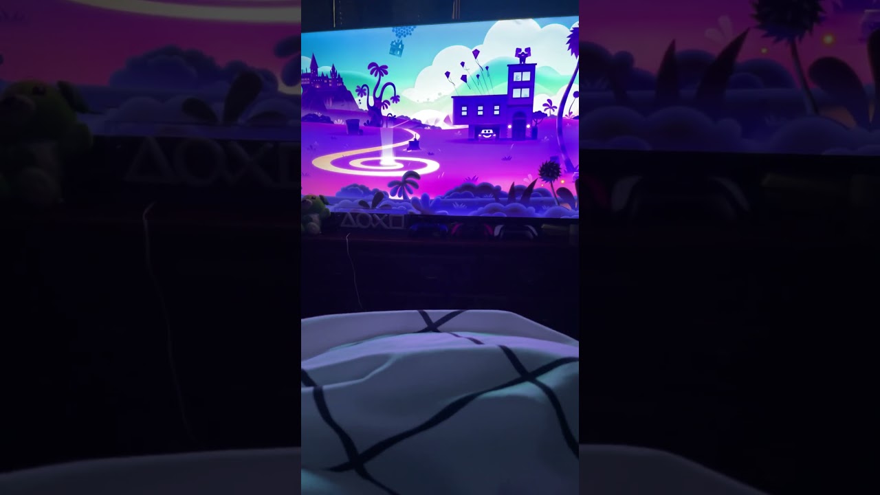 Roku screensaver logo history
