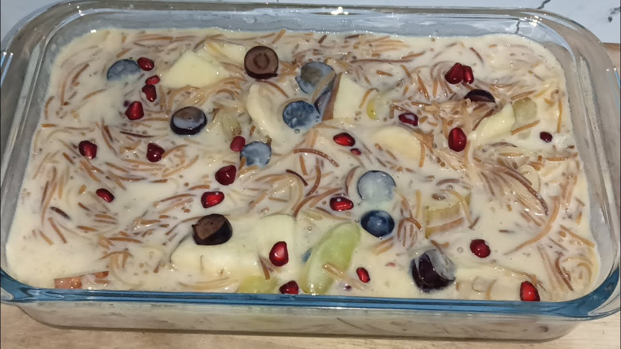 ঈদ স্পেশাল ড়েজট রেসিপি। ফলের সেমাই। Fruit custed seviyan । Muskan cooking 