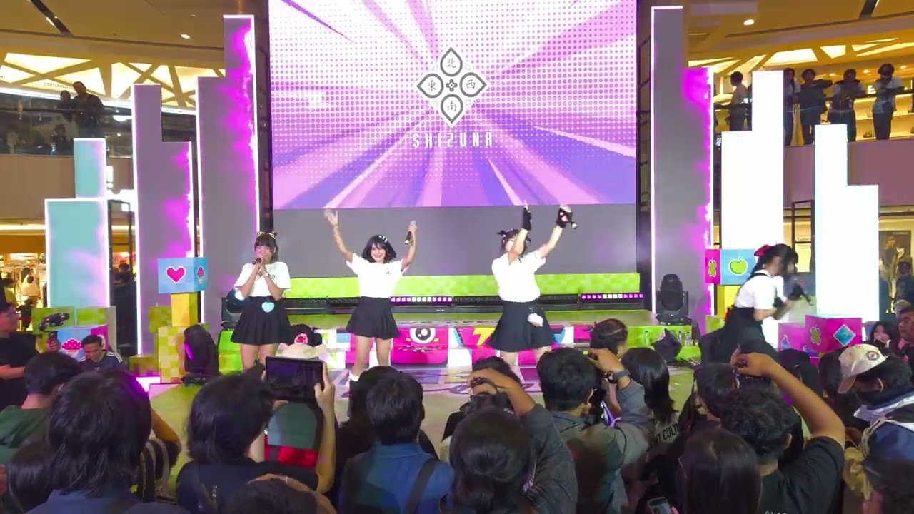 Penampilan Idol Shizuna di Toys And Hobbies Tunjungan Plaza 19 Oktober 2025