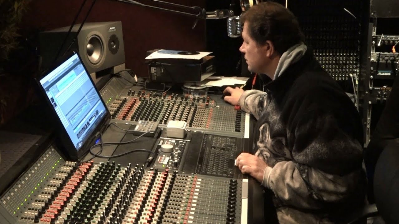 Eigenaar muziekstudio is 'kapot' na tweede inbraak in twee jaar