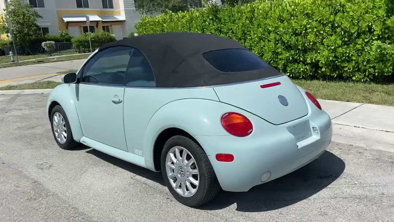 2004 Volkswagen beetle convertible SUPER CLEAN LOW MILES DRIVES LIKE NEW