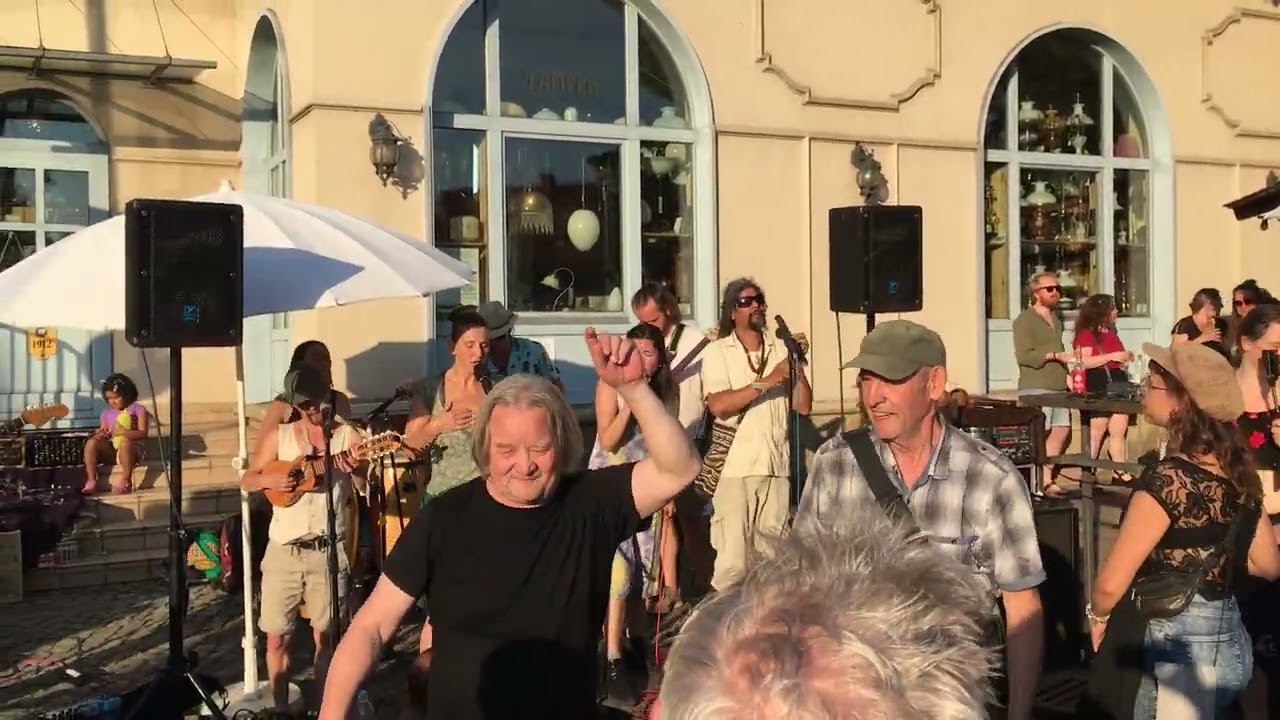 La Cumbiamba in Dresden-Loschwitz Elbhangfest 2023
