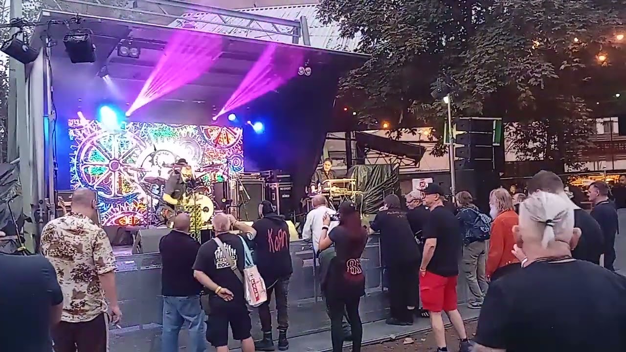 BTK  - Der Mussolini (DAF cover) @ Dürer Kert