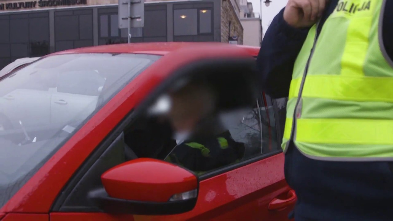 Taksówkarze łapią nielegalnych przewoźników. Byliśmy na akcji z kamerą