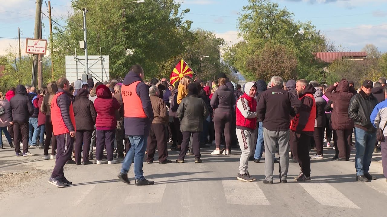 Заврши протестот,родителите на учениците од „Његош“ од Јурумлери го блокираа патот кон Драчево