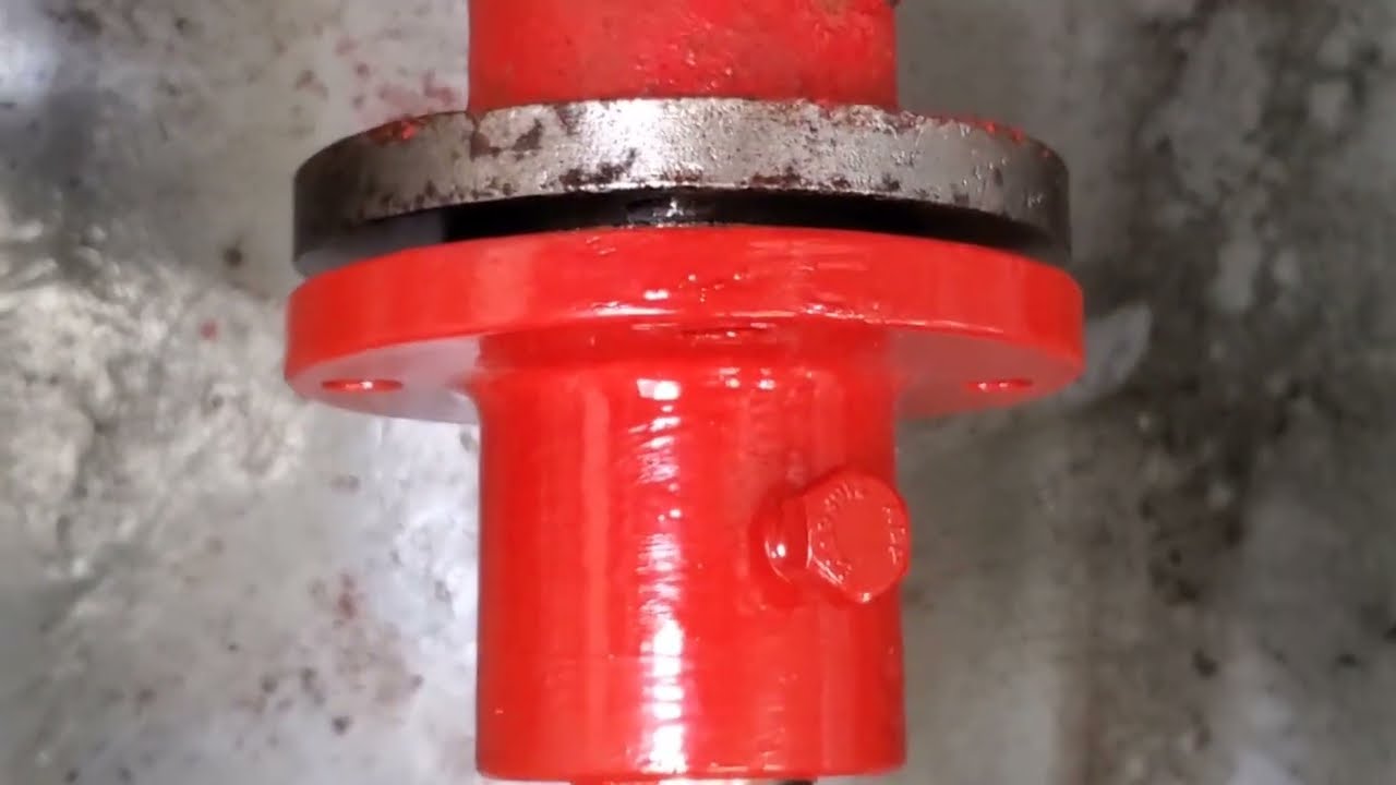 Electric Boat - Couplers, Shaft Seals and Muscles in the Shaft Log