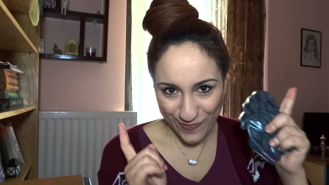 What's in my bag | Τι έχω μέσα στην τσάντα μου