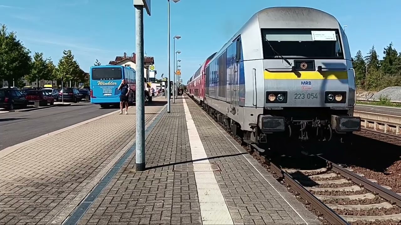 Bus- und Trainspotting am Bahnhof Geithain 