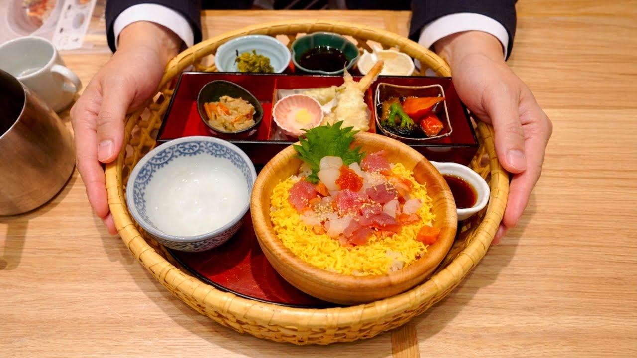 The Dinner of Japanese Salaryman | $11 Dinner at Ohitsugohan shirokujichu in Japan | Seafood Bowl