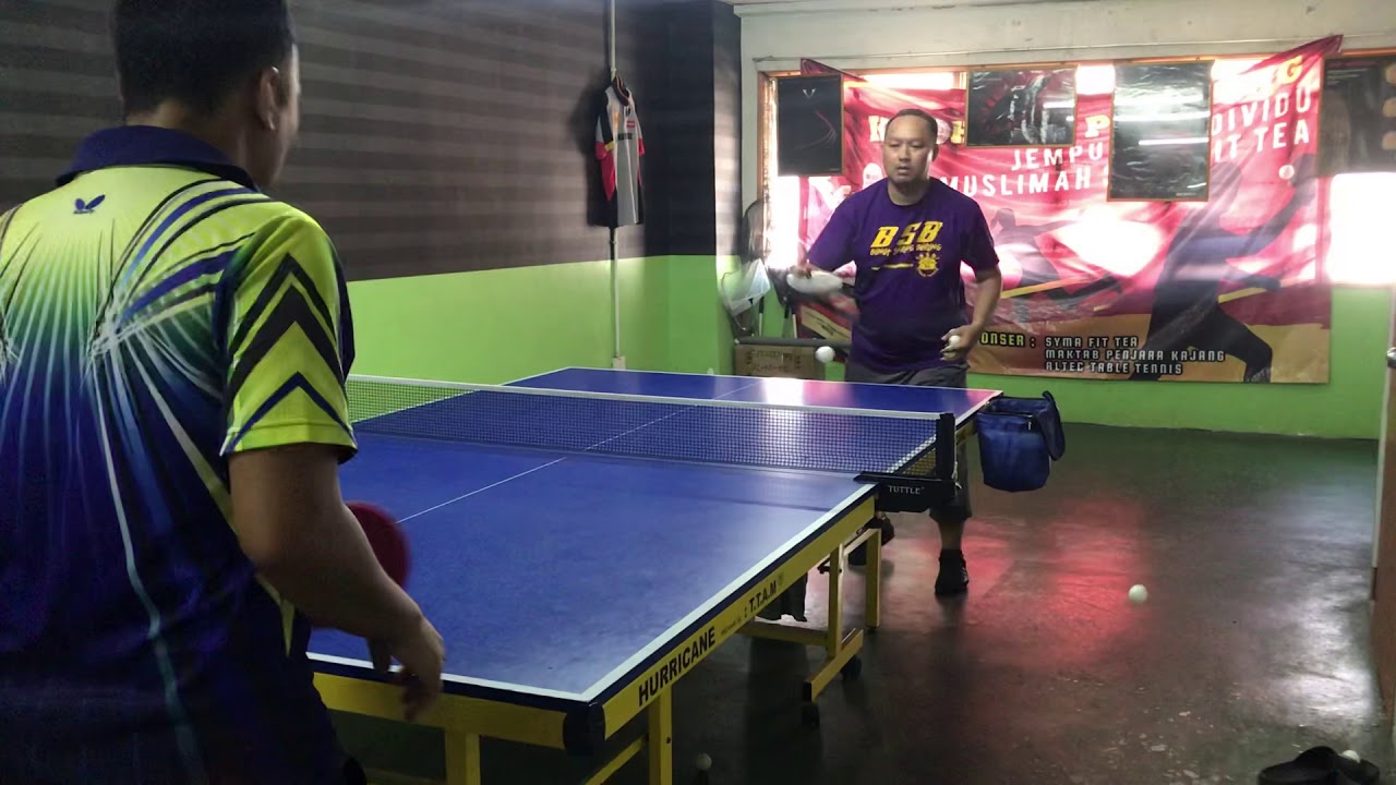 Reverse penhold forehand