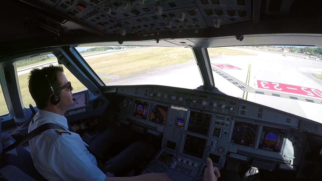 Geneva, LSGG Cockpit view landing runway 05