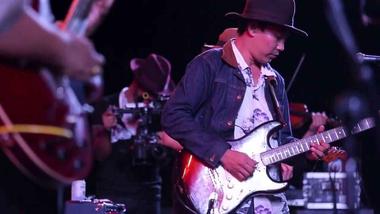 Blues Power - The Vintagers (feat. Benz Blues & Poo Harmonica) at Blues Power for Nepal - Silverkae