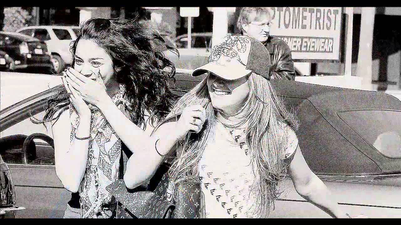 ashley & vanessa | lean on me